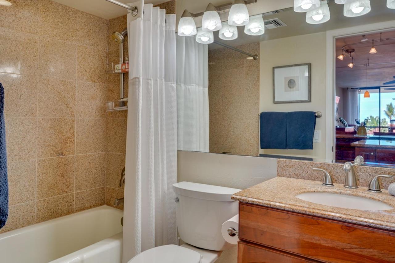 Kona Pacific Top Floor Retreat Ocean View And Pool! Kailua-Kona Exterior photo